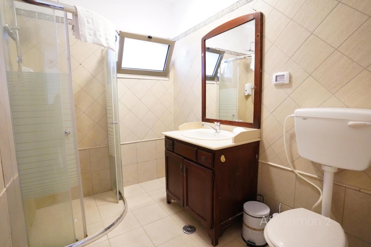 Yalarent Afarsemon Apartments With Pool - For Families & Couples Eilat Exterior foto