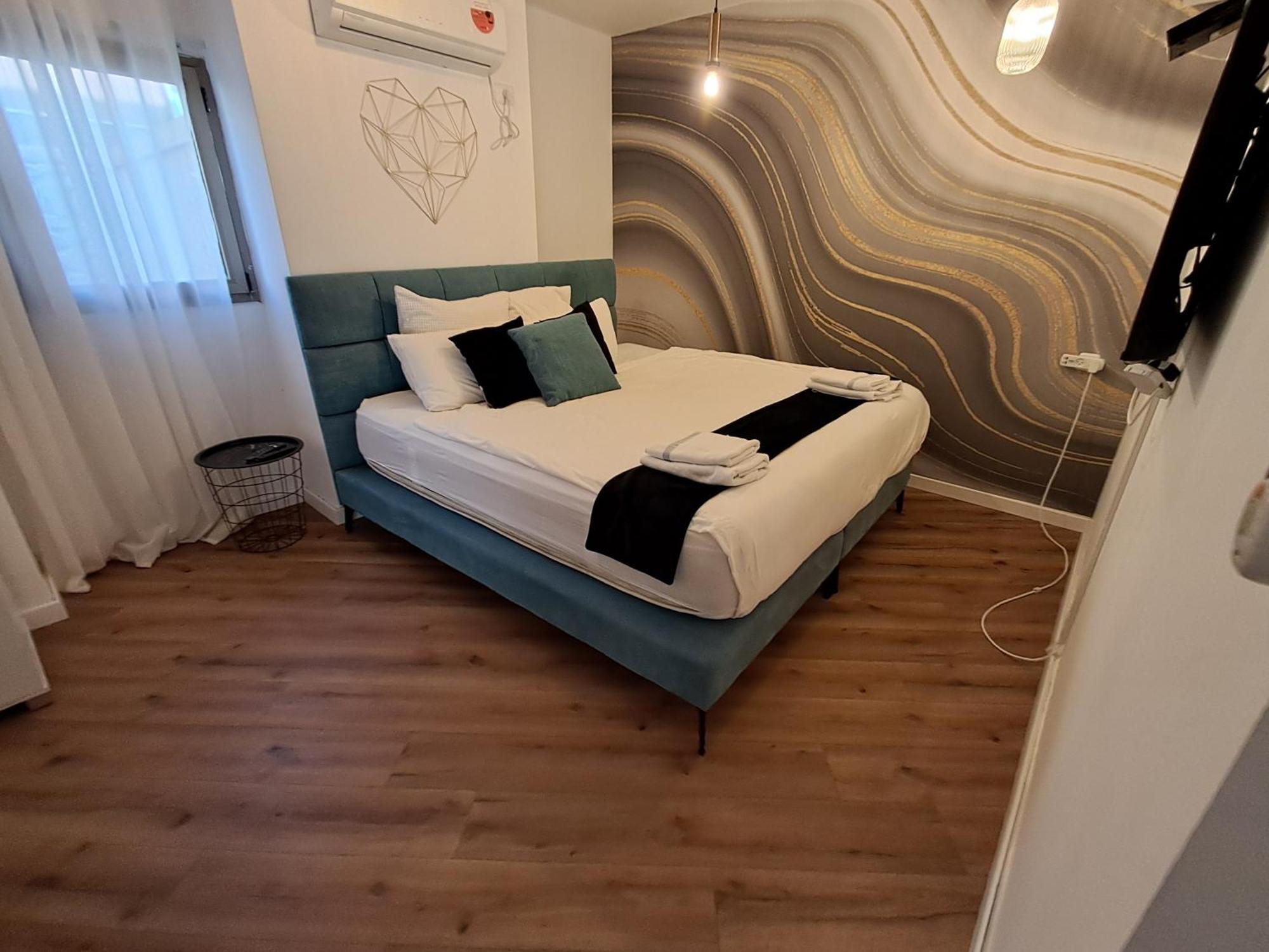 Yalarent Afarsemon Apartments With Pool - For Families & Couples Eilat Exterior foto